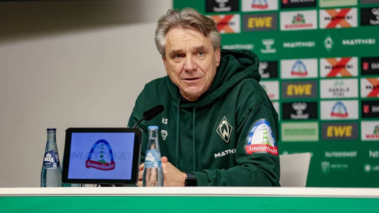 Horst Steffen coach, head coach, SV Werder Bremen during the press conference, portrait, close-up, single photo, single image, THE DFL REGULATIONS PROHIBIT ANY USE OF PHOTOGRAPHS AS IMAGE SEQUENCES AND OR QUASI VIDEO, 16 01 2026, Bremen Germany , Football, Bundesliga, SV Werder Bremen Eintracht Frankfurt xobx