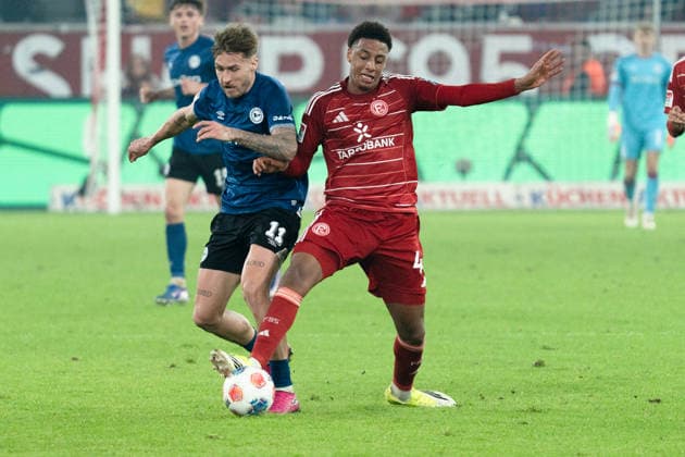 Germany 2 Bundesliga 2025 26 Fortuna Düsseldorf vs Arminia Bielefeld 18 Matchday 16 01 2026 Merkur Spiel Arena Nordrhein Westfalen Sima Suso Fortuna Düsseldorf, 46 Joel Grodowski Arminia Bielefeld, 11 Copyright: xCelinaxLeiersx