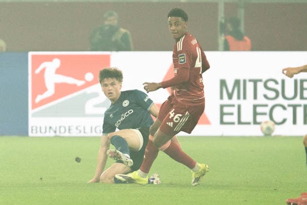 Germany 2 Bundesliga 2025 26 Fortuna Düsseldorf vs Arminia Bielefeld 18 Matchday 16 01 2026 Merkur Spiel Arena Nordrhein Westfalen Maximilian Großer Arminia Bielefeld, 19 Sima Suso Fortuna Düsseldorf, 46 Copyright: xCelinaxLeiersx