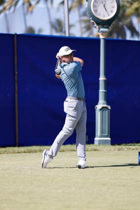 January 16, 2026, Honolulu, Hawaii, USA: COREY CONNERS tees off at the 10th during Round 2 of the 2026 Sony Open in Honolulu, Hawaii on January 16, 2026. Honolulu USA - ZUMAm310 20260116_zsp_m310_060 Copyright: xElliotxMilesx