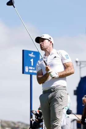 January 16, 2026, Honolulu, Hawaii, USA: NICK TAYLOR tees off at the 1st during Round 2 of the 2026 Sony Open in Honolulu, Hawaii on January 16, 2026. Honolulu USA - ZUMAm310 20260116_zsp_m310_061 Copyright: xElliotxMilesx