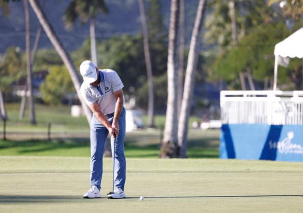 January 16, 2026, Honolulu, Hawaii, USA: DENNY MCCARTHY putts on the 9th green during Round 2 of the 2026 Sony Open in Honolulu, Hawaii on January 16, 2026. Honolulu USA - ZUMAm310 20260116_zsp_m310_099 Copyright: xElliotxMilesx