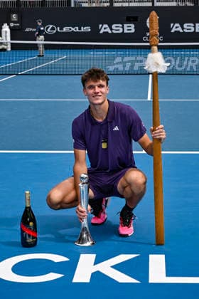 Jakub Mensik (CZE) poses with the trophy after winning the Men s singles final match of the ASB Classic Men™s ATP, Tennis Herren 250 tennis tournament at Manuka Doctor Arena, Auckland, New Zealand on Saturday 17 January 2026. Photo credit: Alan Lee Auckland New Zealand Copyright: xAlanxLeex xx