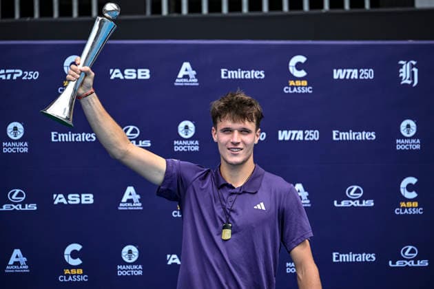 Jakub Mensik (CZE) celebrates with the trophy after winning the Men s singles final match of the ASB Classic Men™s ATP, Tennis Herren 250 tennis tournament at Manuka Doctor Arena, Auckland, New Zealand on Saturday 17 January 2026. Photo credit: Alan Lee Auckland New Zealand Copyright: xAlanxLeex xx