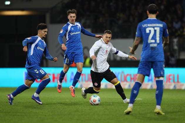 Braunschweig vs Magdeburg, 2 BL Braunschweig, 16 01 2026, Football, Men, 2 BL, Season 2025 2026, Eintracht Braunschweig vs 1 FC Magdeburg Laurin Ulrich Magdeburg , Sven Köhler Eintracht Braunschweig , Falko Michel Magdeburg DFL DFB REGULATIONS PROHIBIT ANY USE OF PHOTOGRAPHS as IMAGE SEQUENCES and or QUASI VIDEO Stadion an der Hamburger Straße Niedersachsen Germany