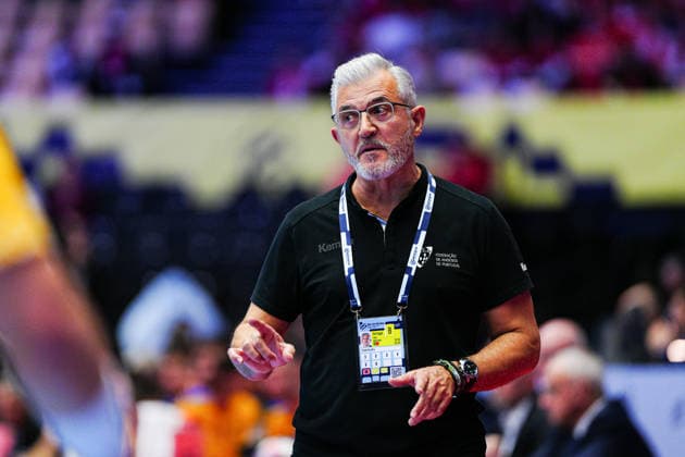 Paulo Pereira Portugal, Coach DEN, Portugal vs Romania, Handball, EHF European Championship 2026, Group B, Matchday 1, 16 01 2026 DEN, Portugal vs Romania, Handball, EHF European Championship 2026, Group B, Matchday 1, 16 01 2026 Herning Copyright: xEibner-Pressefoto MarcelxvonxFehrnx EP_MFN