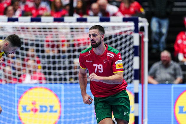 Martim Costa Portugal, 79 DEN, Portugal vs Romania, Handball, EHF European Championship 2026, Group B, Matchday 1, 16 01 2026 DEN, Portugal vs Romania, Handball, EHF European Championship 2026, Group B, Matchday 1, 16 01 2026 Herning Copyright: xEibner-Pressefoto MarcelxvonxFehrnx EP_MFN