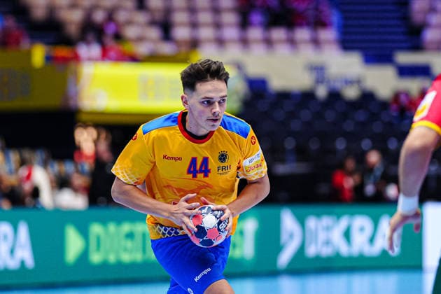 Daniel Stanciuc Romania, 44 DEN, Portugal vs Romania, Handball, EHF European Championship 2026, Group B, Matchday 1, 16 01 2026 DEN, Portugal vs Romania, Handball, EHF European Championship 2026, Group B, Matchday 1, 16 01 2026 Herning Copyright: xEibner-Pressefoto MarcelxvonxFehrnx EP_MFN