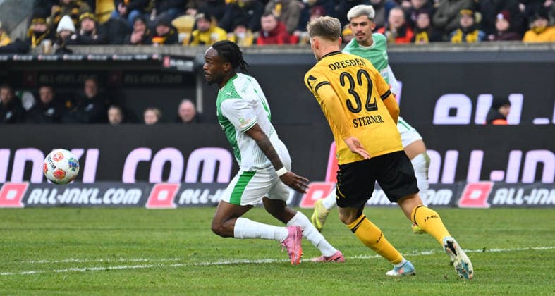 17 01 2026 Soccer Season 2025 2026 2 Soccer Bundesliga 18 Matchday SG Dynamo Dresden SGD SpVgg Greuther Fürth SGF Kleeblatt Sportfoto Zink xwoxzix DFL regulations prohibit any use of photographs as image sequences and or quasi video only for editorial use Noel Futkeu 9, SpVgg Greuther Fürth Jonas Sterner 32, SG Dynamo Dresden SGD