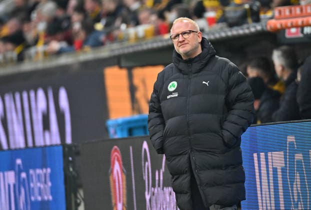 17 01 2026 Soccer Season 2025 2026 2 Soccer Bundesliga 18 Matchday SG Dynamo Dresden SGD SpVgg Greuther Fürth SGF Kleeblatt Sportfoto Zink MeZi xmexzix DFL regulations prohibit any use of photographs as image sequences and or quasi video only for editorial use Heiko Vogel Trainer SpVgg Greuther Fürth disappointed Disappointment