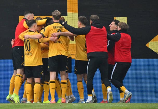 17 01 2026 Soccer Season 2025 2026 2 Soccer Bundesliga 18 Matchday SG Dynamo Dresden SGD SpVgg Greuther Fürth SGF Kleeblatt Sportfoto Zink MeZi xmexzix DFL regulations prohibit any use of photographs as image sequences and or quasi video only for editorial use Torjubel Jubel Freude nach Treffer Tor Torschuß zum 1 0 durch Thomas Keller 39, SG Dynamo Dresden SGD