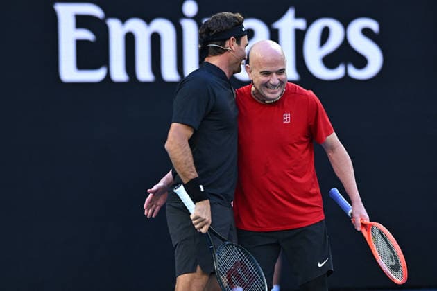 Opening Night at the 2026 Australian Open - Melbourne Roger Federer (SUI) with Andre Agassi (USA) during the Opening Night at the 2026 Australian Open at Melbourne Park in Melbourne, AUSTRALIA, on January 17, 2026. Photo by Corinne Dubreuil ABACAPRESS.COM Melbourne Australia  Copyright: xDubreuilxCorinne ABACAx