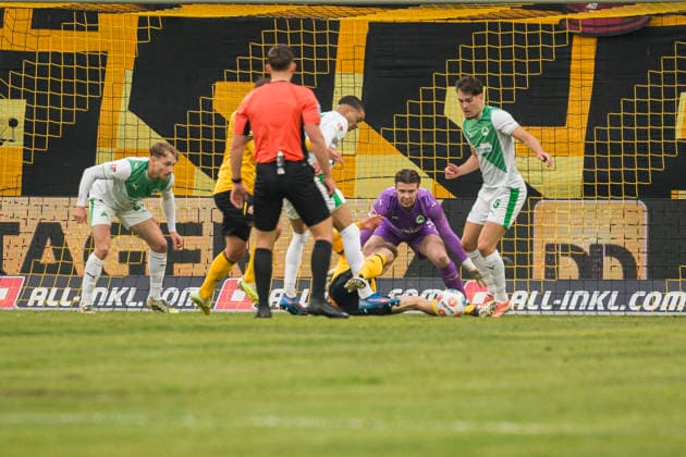 17 01 2026, xomx, Soccer 2 Bundesliga, Dynamo Dresden SpVgg Greuther Fuerth v l KEIN jubelt, Torjubel, Tor, Goal, Jubel, Freude, freuen DFL DFB REGULATIONS PROHIBIT ANY USE OF PHOTOGRAPHS as IMAGE SEQUENCES and or QUASI VIDEO Dresden