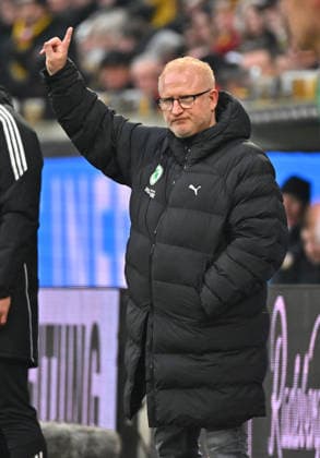17 01 2026 Soccer Season 2025 2026 2 Soccer Bundesliga 18 Matchday SG Dynamo Dresden SGD SpVgg Greuther Fürth SGF Kleeblatt Sportfoto Zink MeZi xmexzix DFL regulations prohibit any use of photographs as image sequences and or quasi video only for editorial use Heiko Vogel Trainer SpVgg Greuther Fürth