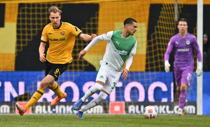 17 01 2026 Soccer season 2025 2026 2 Soccer Bundesliga 18 Matchday SG Dynamo Dresden SGD SpVgg Greuther Fürth SGF Kleeblatt Sportfoto Zink xwoxzix DFL regulations prohibit any use of photographs as image sequences and or quasi video only for editorial use Vincent Vermeij 9, SG Dynamo Dresden SGD Maximilian Solomon Dietz 33, SpVgg Greuther Fürth