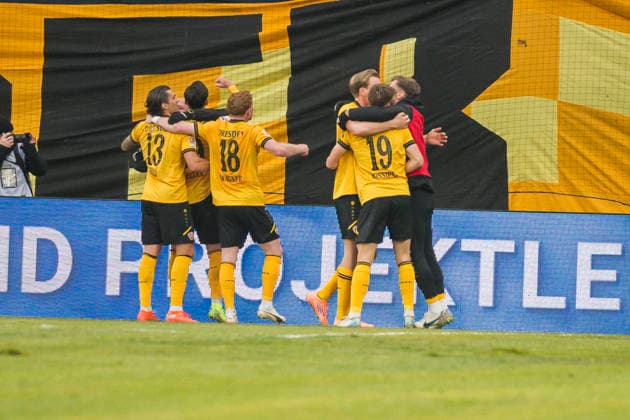17 01 2026, xomx, Fußball 2 Bundesliga, Dynamo Dresden SpVgg Greuther Fuerth v l jubelt, Torjubel, Tor, Goal, Jubel, Freude, freuen zum 1 0 durch Thomas Keller Dynamo Dresden DFL DFB REGULATIONS PROHIBIT ANY USE OF PHOTOGRAPHS as IMAGE SEQUENCES and or QUASI VIDEO Dresden