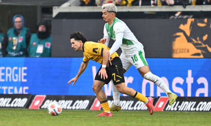 17 01 2026 Soccer season 2025 2026 2 Soccer Bundesliga 18 Matchday SG Dynamo Dresden SGD SpVgg Greuther Fürth SGF Kleeblatt Sportfoto Zink xwoxzix DFL regulations prohibit any use of photographs as image sequences and or quasi video only for editorial use Jason Ceka 7, SG Dynamo Dresden SGD Aaron Keller 16, SpVgg Greuther Fürth
