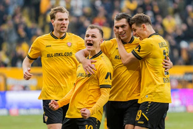 17 01 2026, xomx, Fußball 2 Bundesliga, Dynamo Dresden SpVgg Greuther Fuerth v l jubelt, Torjubel, Tor, Goal, Jubel, Freude, freuen zum 2 0 durch Jakob Lemmer Dynamo Dresden DFL DFB REGULATIONS PROHIBIT ANY USE OF PHOTOGRAPHS as IMAGE SEQUENCES and or QUASI VIDEO Dresden