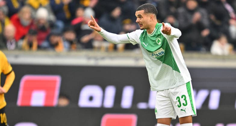 17 01 2026 Soccer Season 2025 2026 2 Soccer Bundesliga 18 Matchday SG Dynamo Dresden SGD SpVgg Greuther Fürth SGF Kleeblatt Sportfoto Zink xwoxzix DFL regulations prohibit any use of photographs as image sequences and or quasi video only for editorial use Maximilian Solomon Dietz 33, SpVgg Greuther Fürth conducts