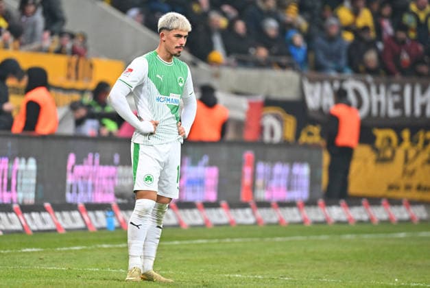 17 01 2026 Soccer Season 2025 2026 2 Soccer Bundesliga 18 Matchday SG Dynamo Dresden SGD SpVgg Greuther Fürth SGF Kleeblatt Sportfoto Zink MeZi xmexzix DFL regulations prohibit any use of photographs as image sequences and or quasi video only for editorial use Aaron Keller 16, SpVgg Greuther Fürth disappointed Disappointment