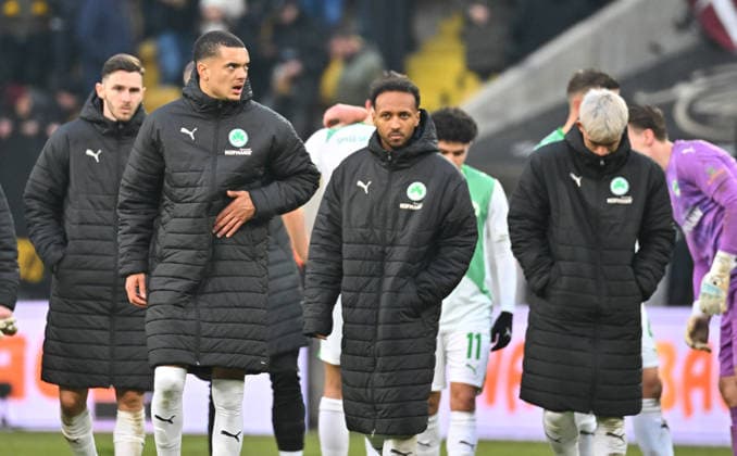 17 01 2026 Soccer Season 2025 2026 2 Soccer Bundesliga 18 Matchday SG Dynamo Dresden SGD SpVgg Greuther Fürth SGF Kleeblatt Sportfoto Zink MeZi xmexzix DFL regulations prohibit any use of photographs as image sequences and or quasi video only for editorial use Maximilian Solomon Dietz 33, SpVgg Greuther Fürth disappointed Disappointment after the end of the match