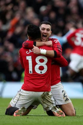 Manchester United, ManU v Manchester City - Premier League Casemiro and Diogo Dalot of Manchester United celebrate during the Premier League match between Manchester United and Manchester City at Old Trafford on January 17, 2026 in Manchester, England. WARNING! This Photograph May Only Be Used For Newspaper And Or Magazine Editorial Purposes. May Not Be Used For Publications Involving 1 player, 1 Club Or 1 Competition Without Written Authorisation From Football DataCo Ltd. For Any Queries, Please Contact Football DataCo Ltd on +44 (0) 207 864 9121 Manchester Old Trafford England United Kingdom Copyright: xAllstarxPicturexLibraryxLtdx