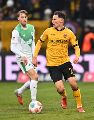 17 01 2026 Soccer Season 2025 2026 2 Soccer Bundesliga 18 Matchday SG Dynamo Dresden SGD SpVgg Greuther Fürth SGF Kleeblatt Sportfoto Zink xwoxzix DFL regulations prohibit any use of photographs as image sequences and or quasi video only for editorial use Konrad Faber 2, SG Dynamo Dresden SGD