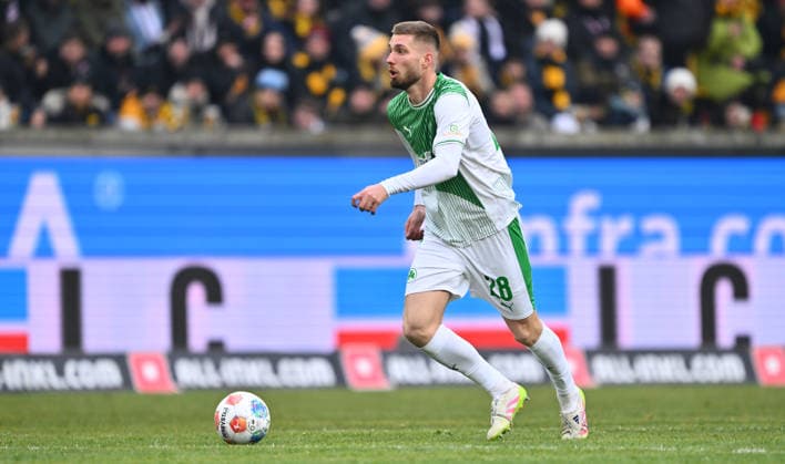 17 01 2026 Soccer Season 2025 2026 2 Soccer Bundesliga 18 Matchday SG Dynamo Dresden SGD SpVgg Greuther Fürth SGF Kleeblatt Sportfoto Zink xwoxzix DFL regulations prohibit any use of photographs as image sequences and or quasi video only for editorial use Doni Edon Arifi 28, SpVgg Greuther Fürth