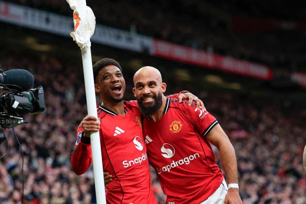 Manchester United, ManU v Manchester City, Premier League Bryan Mbeumo (19) of Manchester United celebrates scoring to make it 1-0 during the Premier League match between Manchester United and Manchester City at Old Trafford, Manchester, UK on 17 January 2026. Manchester Old Trafford Greater Manchester UK Editorial use only DataCo restrictions apply See www.football-dataco.com , Copyright: xConorxMolloyx PSI-23576-0063