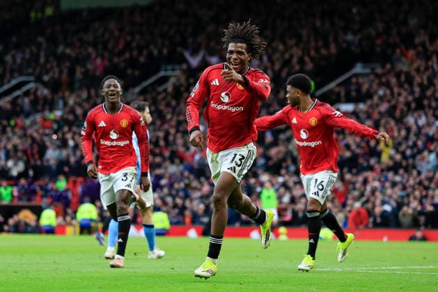 Manchester United, ManU v Manchester City, Premier League Patrick Dorgu (13) of Manchester United celebrates scoring to make it 2-0 during the Premier League match between Manchester United and Manchester City at Old Trafford, Manchester, UK on 17 January 2026. Manchester Old Trafford Greater Manchester UK Editorial use only DataCo restrictions apply See www.football-dataco.com , Copyright: xConorxMolloyx PSI-23576-0071