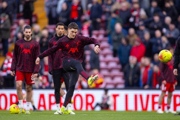 Football - FA Premier League - Liverpool FC v Burnley FC LIVERPOOL, ENGLAND - Saturday, January 17, 2026: Liverpool s Florian Wirtz during the pre-match warm-up before the FA Premier League match between Liverpool FC and Burnley FC at Anfield. (Photo by David Rawcliffe Propaganda) LIVERPOOL Anfield MERSEYSIDE ENGLAND  Copyright: xDavidxRawcliffex P2026-01-17-Liverpool_Burnley-21