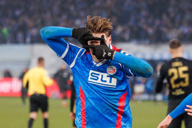 Torjubel 2:1 Torschütze Ryan Naderi (Rostock) ; GER, FC Hansa Rostock vs. FC Erzgebirge Aue, Fußball, Männer, 3. Liga, 20.Spieltag, Spielzeit 2025 2026, 17.01.2026 Rostock Ostseestadion Mecklenburg - Vorpommern Deutschland *** Goal celebration 2 1 Goalscorer Ryan Naderi Rostock GER, FC Hansa Rostock vs FC Erzgebirge Aue, Football, Men, 3 League, Matchday 20, Season 2025 2026, 17 01 2026 Rostock Ostseestadion Mecklenburg Vorpommern Germany