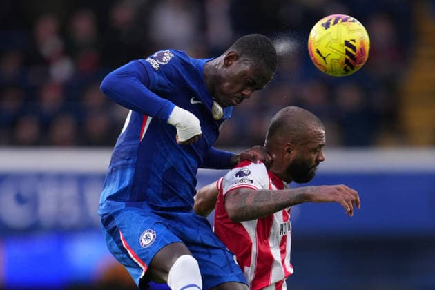 Premier League Chelsea vs Brentford Trevoh Chalobah of Chelsea wins header during the Premier League match Chelsea vs Brentford at Stamford Bridge, London, United Kingdom, 17th January 2026 (Photo by Harvey Murphy News Images) Copyright: xHarveyxMurphy NewsxImagesx