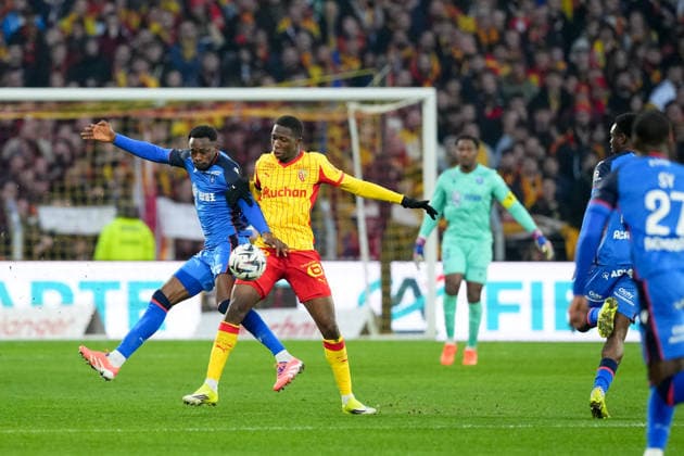 RC Lens v AJ Auxerre - Ligue 1 McDonald s 2025 2026 20 Sinaly DIOMANDE (aja) - 38 Rayan FOFANA (rcl) during the Ligue 1 McDonald s match between RC Lens and AJ Auxerre at Stade Bollaert-Delelis on January 17, 2026 in Lens, France. Lens France  Copyright: xFEPx 776348253