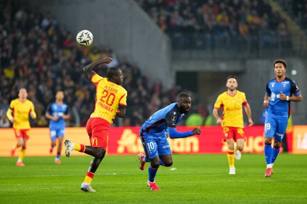 RC Lens v AJ Auxerre - Ligue 1 McDonald s 2025 2026 10 Lassine SINAYOKO (aja) during the Ligue 1 McDonald s match between RC Lens and AJ Auxerre at Stade Bollaert-Delelis on January 17, 2026 in Lens, France. Lens France  Copyright: xFEPx 776348253