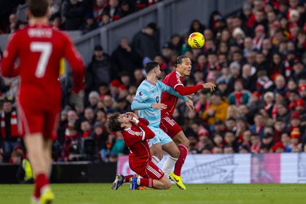 Football - FA Premier League - Liverpool FC v Burnley FC LIVERPOOL, ENGLAND - Saturday, January 17, 2026: Liverpool s Milos Kerkez (L) is challenged by Burnley s Armando Broja during the FA Premier League match between Liverpool FC and Burnley FC at Anfield. (Photo by David Rawcliffe Propaganda) LIVERPOOL Anfield MERSEYSIDE ENGLAND  Copyright: xDavidxRawcliffex P2026-01-17-Liverpool_Burnley-92