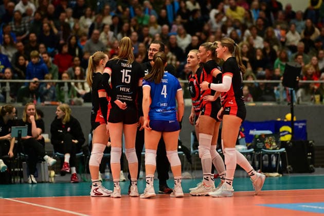 Volleyball I Women I Season 2025 2026 I Bundesliga I 12 Matchday I ETV Hamburger Volksbank Volleys SSC Palmberg Schwerin I 17 01 2026 ETV Hamburger Volksbank Volleys Women together Hamburg CU Arena Hamburg Germany Copyright: xLobeca FelixxSchlikisx