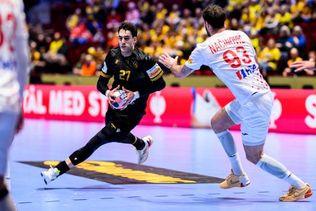 260117 Nikoloz Kalandadze of Georgia and Veron Nacinovic of Croatia during the EHF European Handball Championship handball match between Croatia and Georgia on January 17, 2026 in Malmö Photo Mathilda Schuler BILDBYRAN kod MA MA0920 handball handball handball handballs em 2026 croatia georgien ehf european handball championship georgia bbeng grappa33  Copyright: MATHILDAxSCHULER BB260117MA065