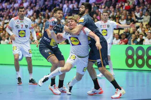 Austria Spain, Men s EHF EM 2026 Abel Serdio Guntin Spain, 20 and Imanol Garciandia Alustiza Spain, 18 stop Lukas Hutecek Austria, 72 Handball EHF European Championship, International match between Austria and Spain on January 17, 2026 in Herning Denmark , Herning Denmark Jyske Bank Boxing