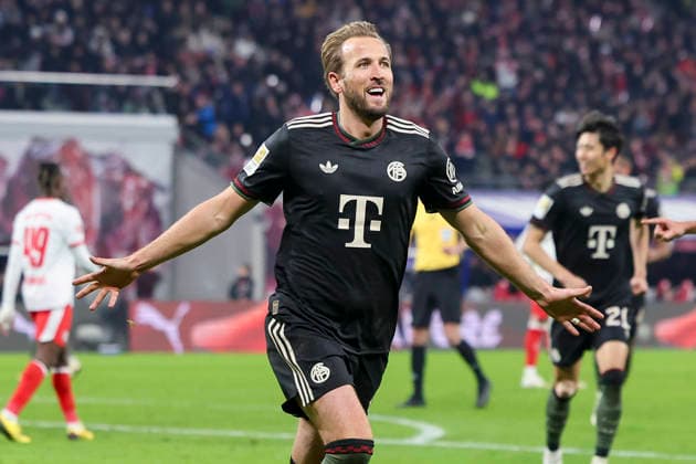 Harry Kane (FC Bayern Muenchen) bejubelt seinen Treffer zum 1:2, Bundesliga, RB Leipzig v FC Bayern München, Red Bull Arena am 17. January 2026 in Leipzig, Deutschland. (Foto von Marco Steinbrenner DeFodi Images) Harry Kane (FC Bayern Muenchen) celebrates after scoring his teams second goal, Bundesliga, RB Leipzig v FC Bayern München, Red Bull Arena, January 17, 2026 in Leipzig, Germany. (Photo by Marco Steinbrenner DeFodi Images) DFL regulations prohibit any use of photographs as image sequences and or quasi-video. - *** Harry Kane FC Bayern Muenchen celebrates his goal for 1 2, Bundesliga, RB Leipzig v FC Bayern München, Red Bull Arena on January 17, 2026 in Leipzig, Germany Photo by Marco Steinbrenner DeFodi Images Harry Kane FC Bayern Muenchen celebrates after scoring his teams second goal, Bundesliga, RB Leipzig v FC Bayern München, Red Bull Arena, January 17, 2026 in Leipzig, Germany Photo by Marco Steinbrenner DeFodi Images DFL regulations prohibit any use of photographs as image sequences and or quasi video