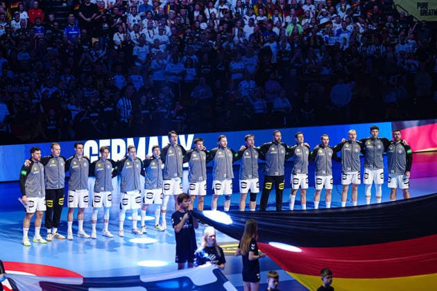Germany during national anthem DEN, Serbia vs Germany, Handball, EHF European Championship 2026, Group A, Matchday 2, 17 01 2026 DEN, Serbia vs Germany, Handball, EHF European Championship 2026, Group A, Matchday 2, 17 01 2026 Herning Copyright: xEibner-Pressefoto MarcelxvonxFehrnx EP_MFN