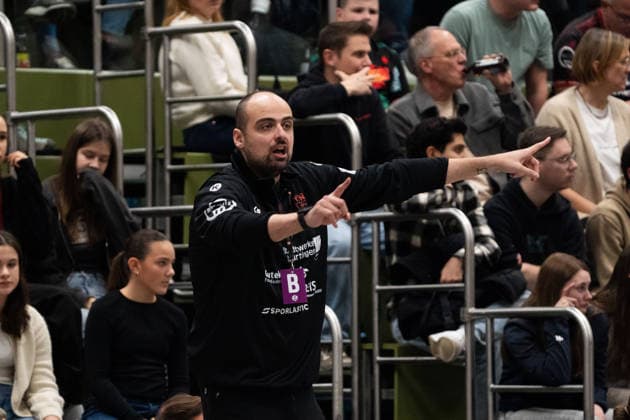 Manel Cirac TG Nuertingen, Head Coach , TG Nuertingen vs Bergischer HC 06, Handball, 2 Bundesliga Women, Matchday 14, Season 2025 2026, 17 01 2026, TG Nuertingen vs Bergischer HC 06, Handball, 2 Bundesliga Women, Matchday 14, Season 2025 2026, 17 01 2026 Nuertingen Copyright: xEibner-Pressefoto MaxxVogelx EP_MVL