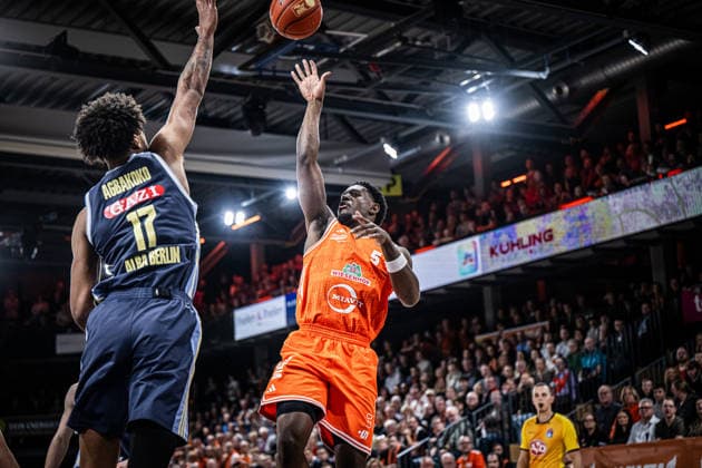 1 Basketball Bundesliga, easyCredit BBL, Season 2025 2026, Men, Main Round, Matchday 16, 17 01 2026, RASTA Vechta ALBA Berlin TJ Bamba 5 RASTA Vechta at Korbleger Vechta RASTA Dome Niedersachsen Germany