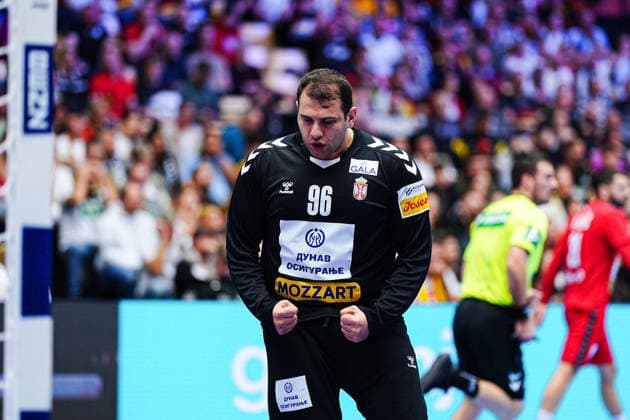 Cheering after Dejan Milosavljevs save Serbia, 96 DEN, Serbia vs Germany, Handball, EHF European Championship 2026, Group A, Matchday 2, 17 01 2026 DEN, Serbia vs Germany, Handball, EHF European Championship 2026, Group A, Matchday 2, 17 01 2026 Herning Copyright: xEibner-Pressefoto MarcelxvonxFehrnx EP_MFN