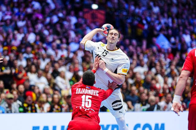 Throw Goal Juri Knorr Germany, 15 DEN, Serbia vs Germany, Handball, EHF European Championship 2026, Group A, Matchday 2, 17 01 2026 DEN, Serbia vs Germany, Handball, EHF European Championship 2026, Group A, Matchday 2, 17 01 2026 Herning Copyright: xEibner-Pressefoto MarcelxvonxFehrnx EP_MFN