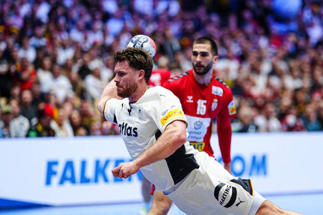 Throw Goal Johannes Golla Germany, 04 DEN, Serbia vs Germany, Handball, EHF European Championship 2026, Group A, Matchday 2, 17 01 2026 DEN, Serbia vs Germany, Handball, EHF European Championship 2026, Group A, Matchday 2, 17 01 2026 Herning Copyright: xEibner-Pressefoto MarcelxvonxFehrnx EP_MFN
