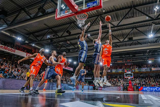 1 Basketball Bundesliga, easyCredit BBL, Season 2025 2026, Men, Main Round, Matchday 16, 17 01 2026, RASTA Vechta ALBA Berlin Alonzo Verge 11 RASTA Vechta at the Korbleger Vechta RASTA Dome Niedersachsen Germany