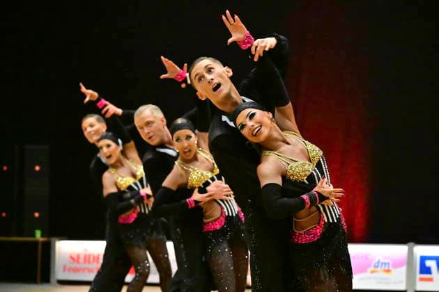 GER Dancing, 1 Bundesliga of Latin formations 17 01 2025, GER Dancing, 1 Bundesliga of Latin formations,, preliminary round, in the picture Blau Weiss Buchholz Team A with the theme On the floor nordphotoxGmbH xWitke nph00002