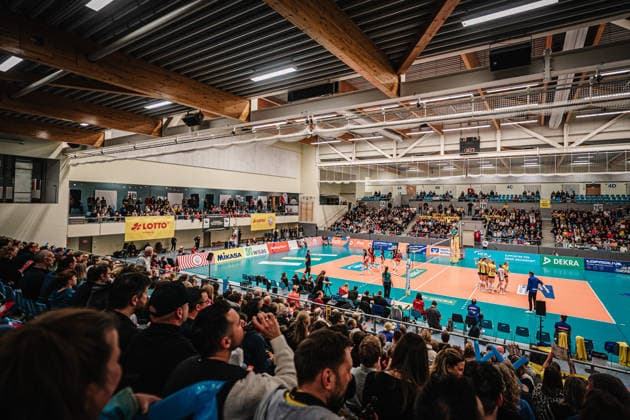 Volleyball Women Season 2025 2026 Volleyball Bundesliga ETV Hamburger Volksbank Volleys vs SSC Palmberg Schwerin 17 01 2026 The full CU Arena with over 1400 spectators Hamburg CU Arena Hamburg Germany
