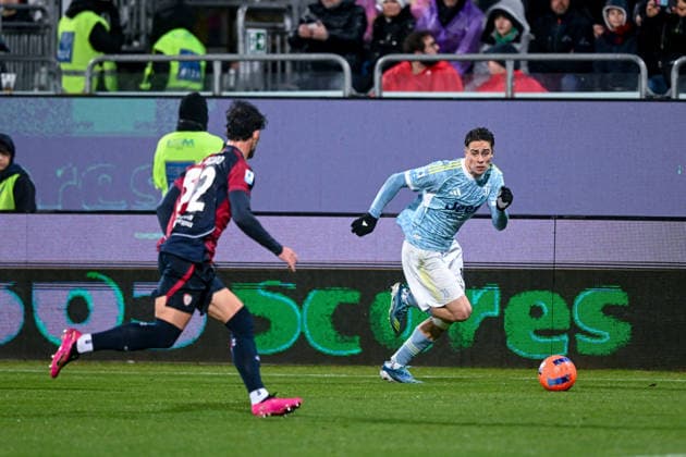 Juventus FC s Kenan Yildiz in action during the Serie A soccer match between Cagliari Calcio and Juventus FC at the Unipol Domus in Cagliari, Sardinia - Saturday, 17th January 2026. - Soccer  Copyright: xGianlucaxZuddas LaPressex